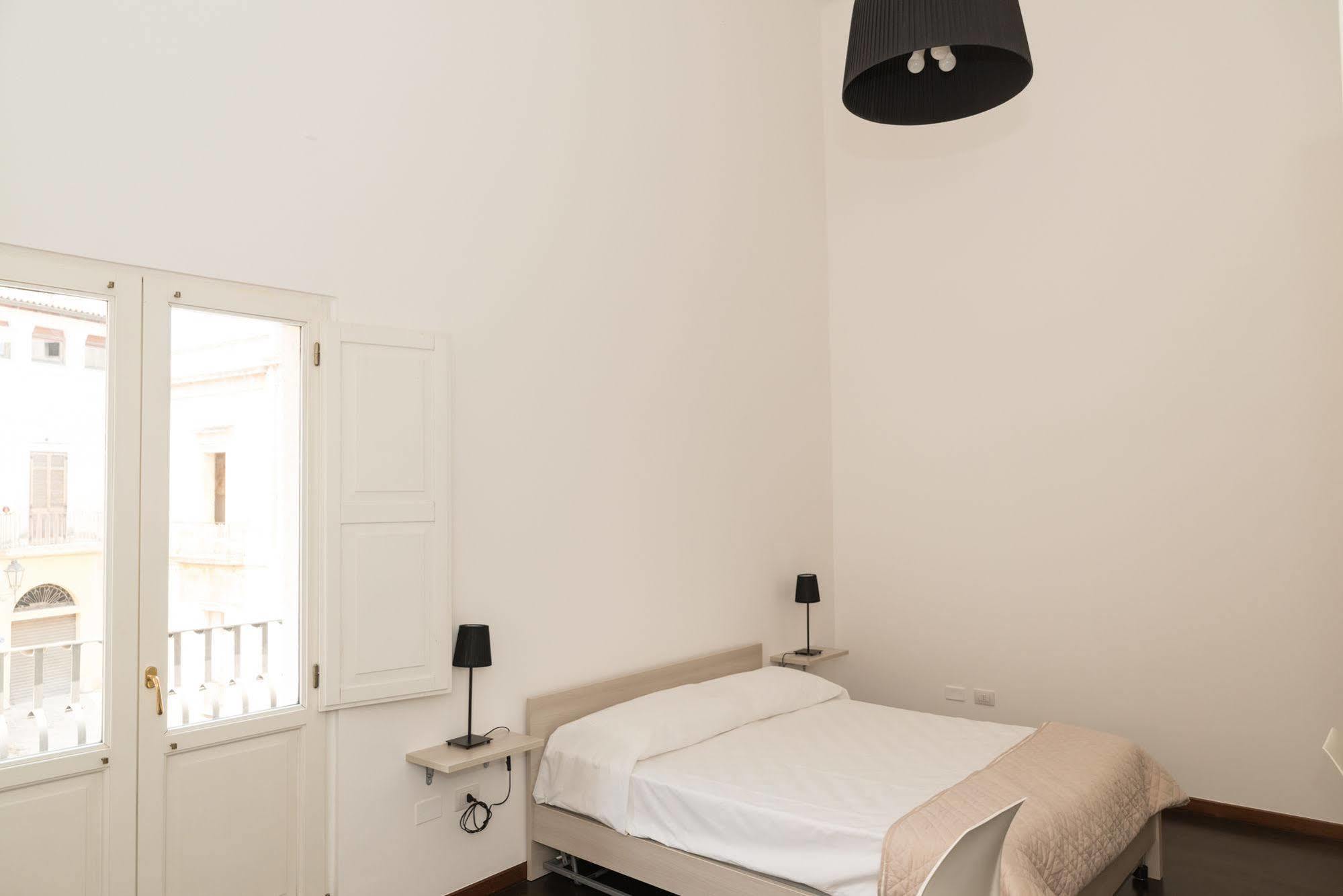 Gatto Bianco La Dimora Storica Bed & Breakfast Lecce Luaran gambar